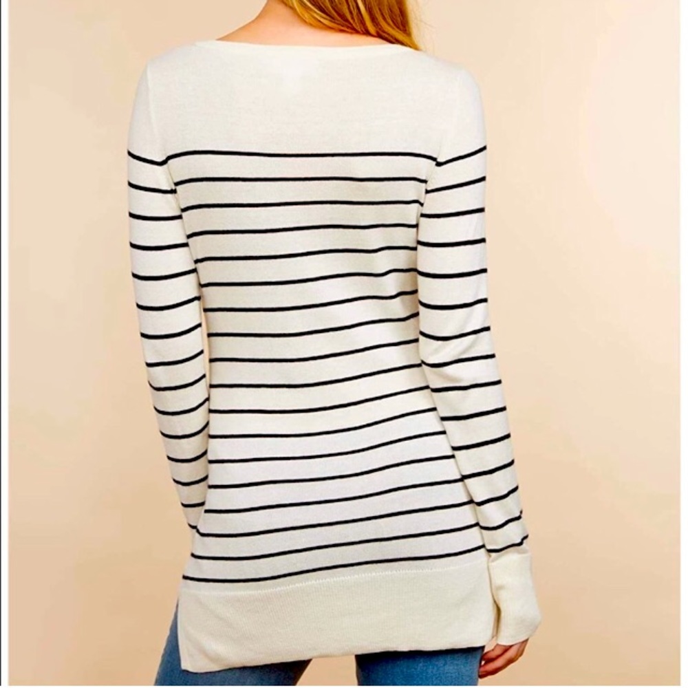 NEW STRIPED WHITE/ BLACK SWEATER CARDIGAN WITH NECK BUTTONS